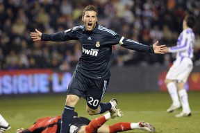 孙颖莎强势闯入决赛全运会羽毛球，孙颖莎2017全运会单打成绩